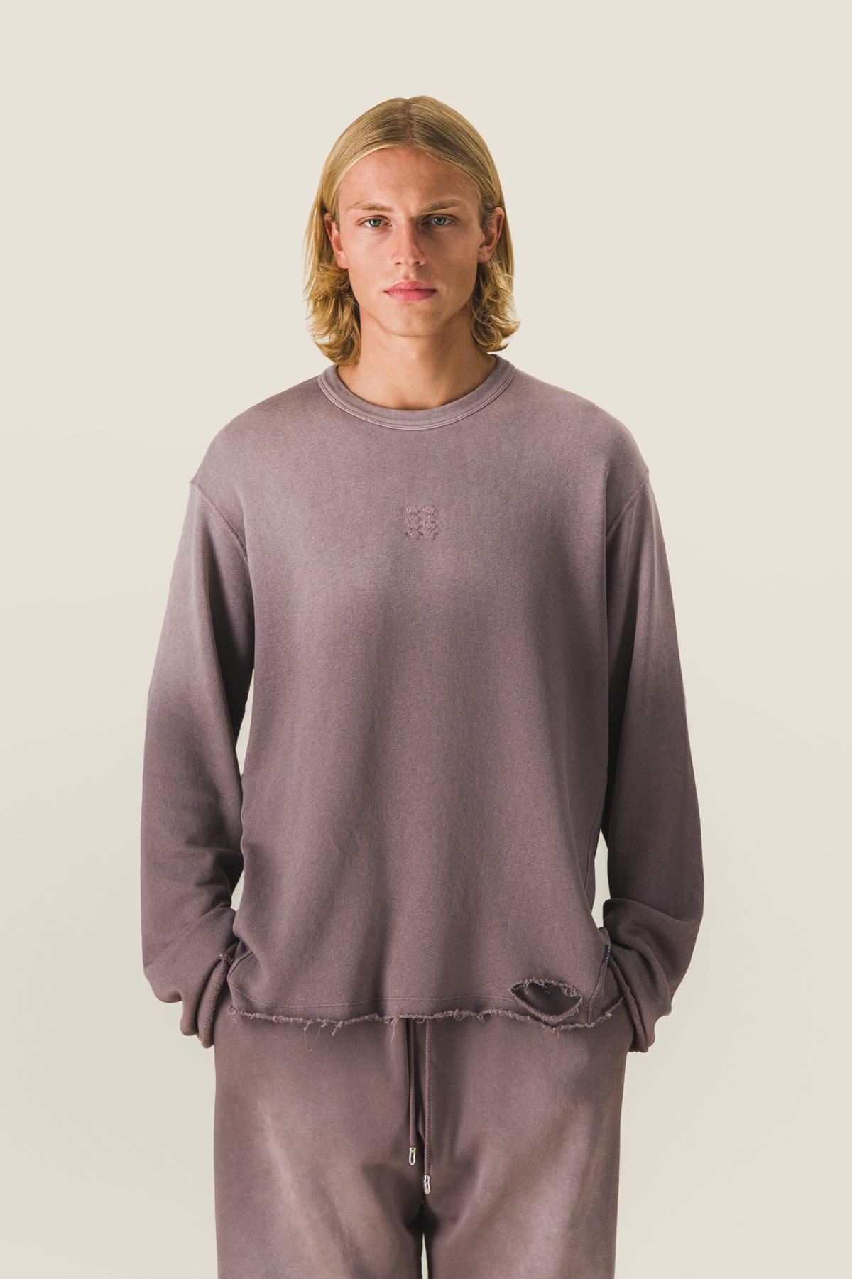 Raw-edge long-sleeve T-shirt