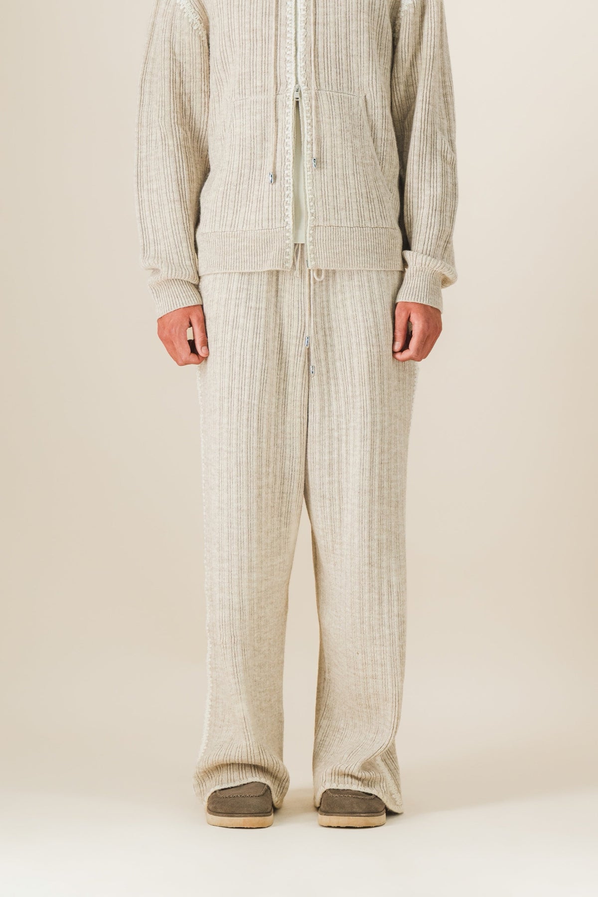 Pantalon en maille feston