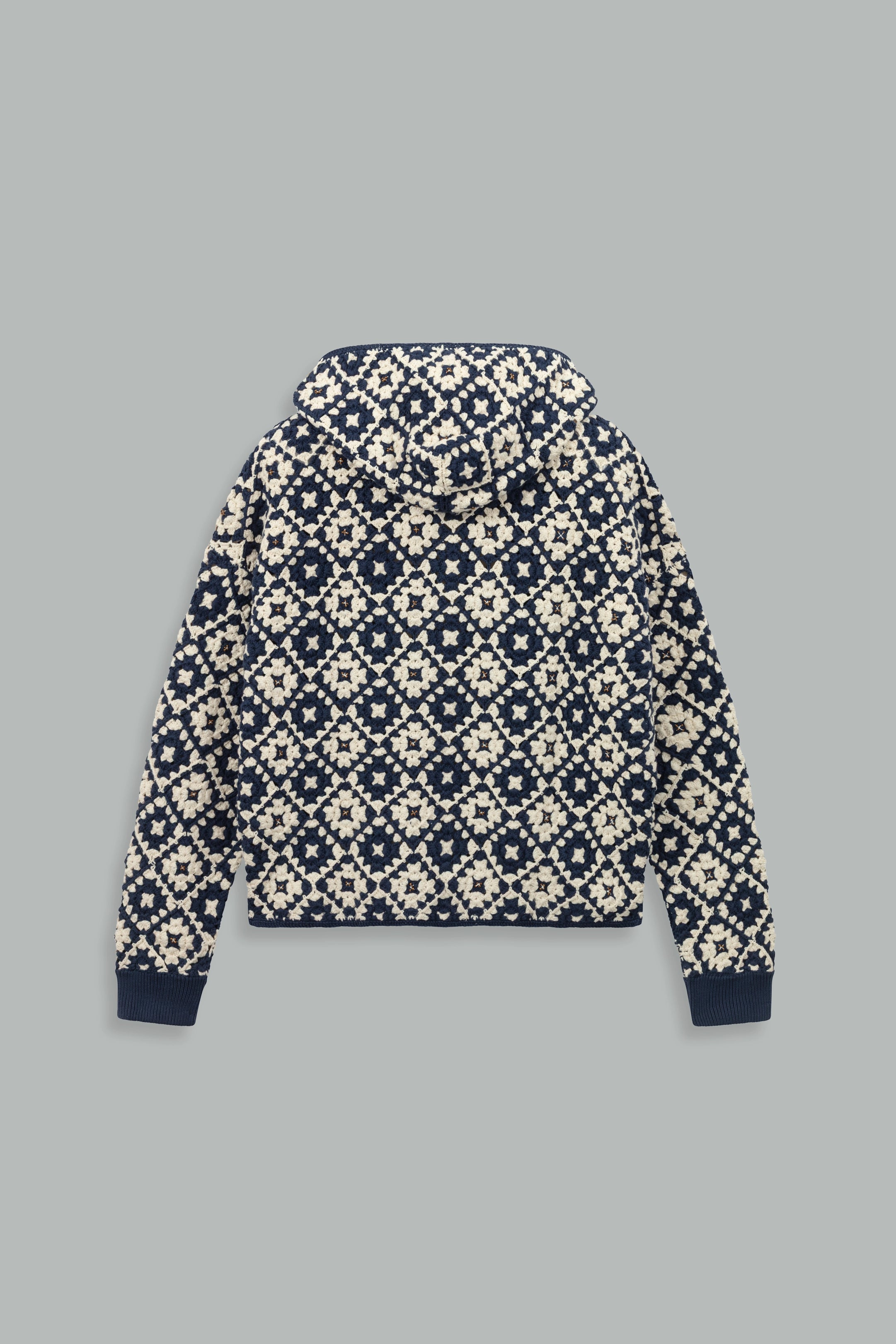 Sweat à capuche en crochet