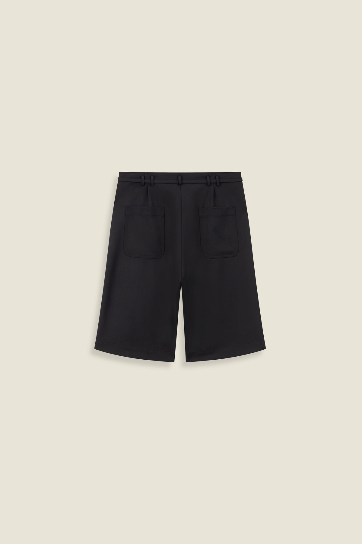 Leichte Shorts mit Oversize-Schnitt