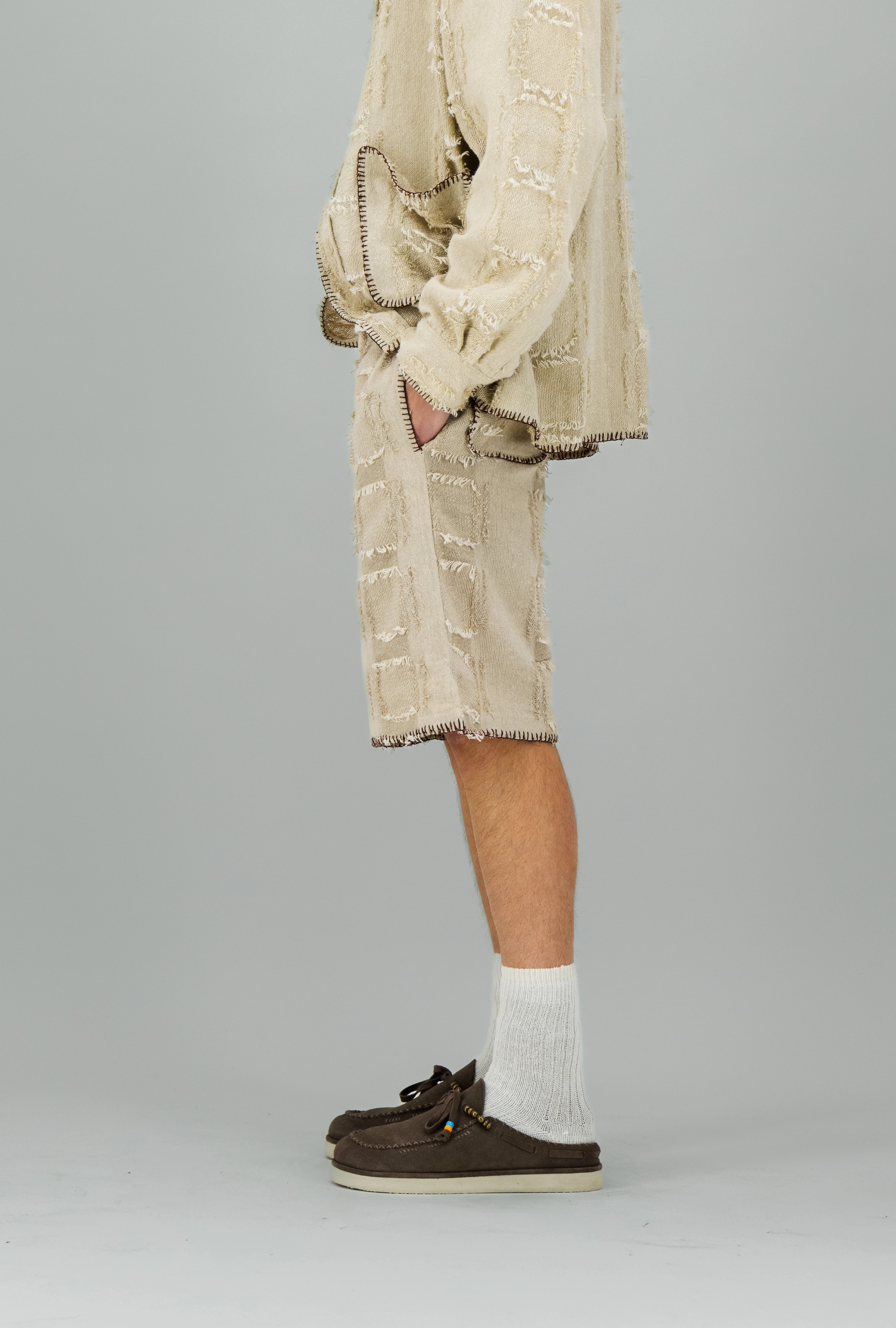 Short écru à détails fantaisie