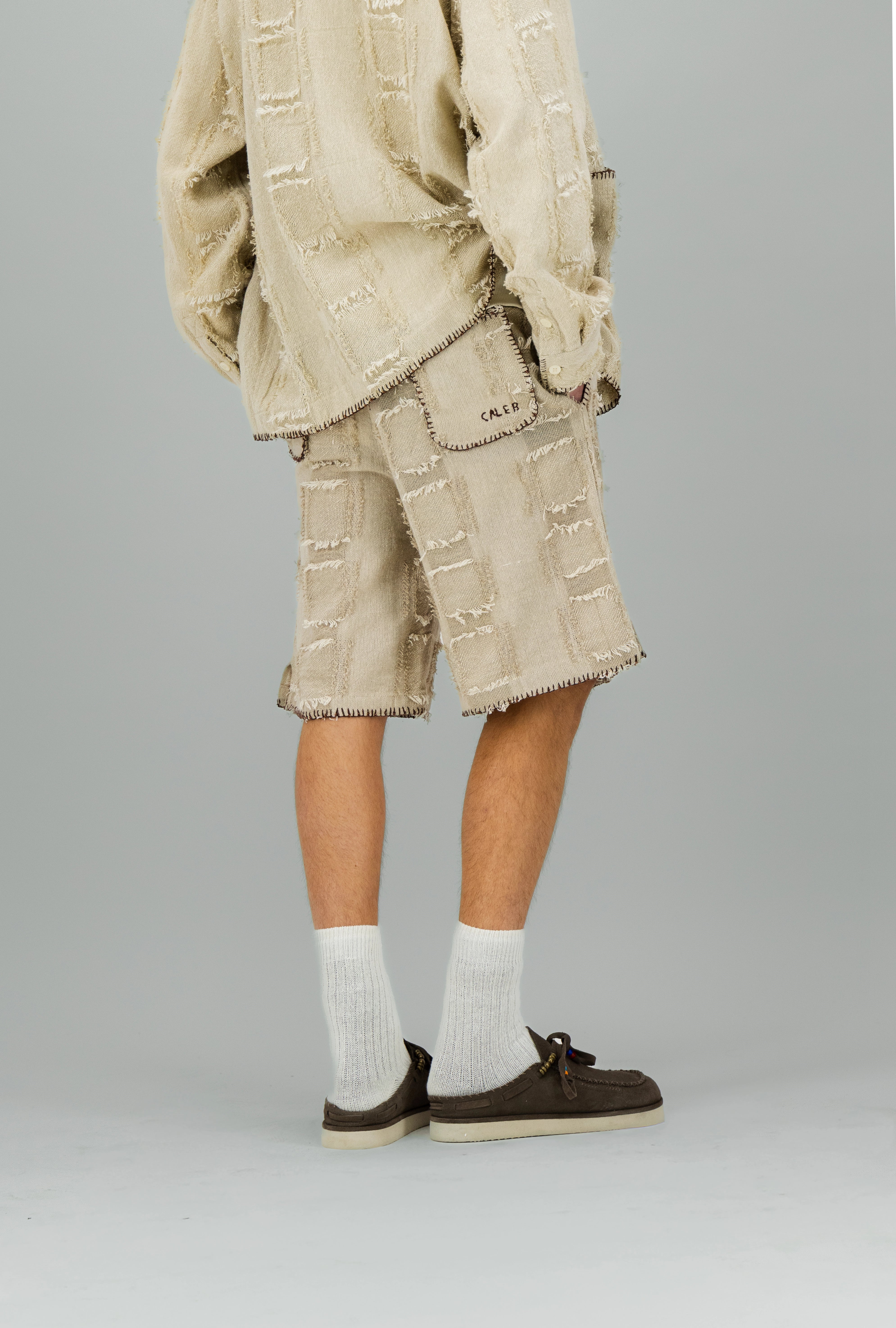 Short écru à détails fantaisie