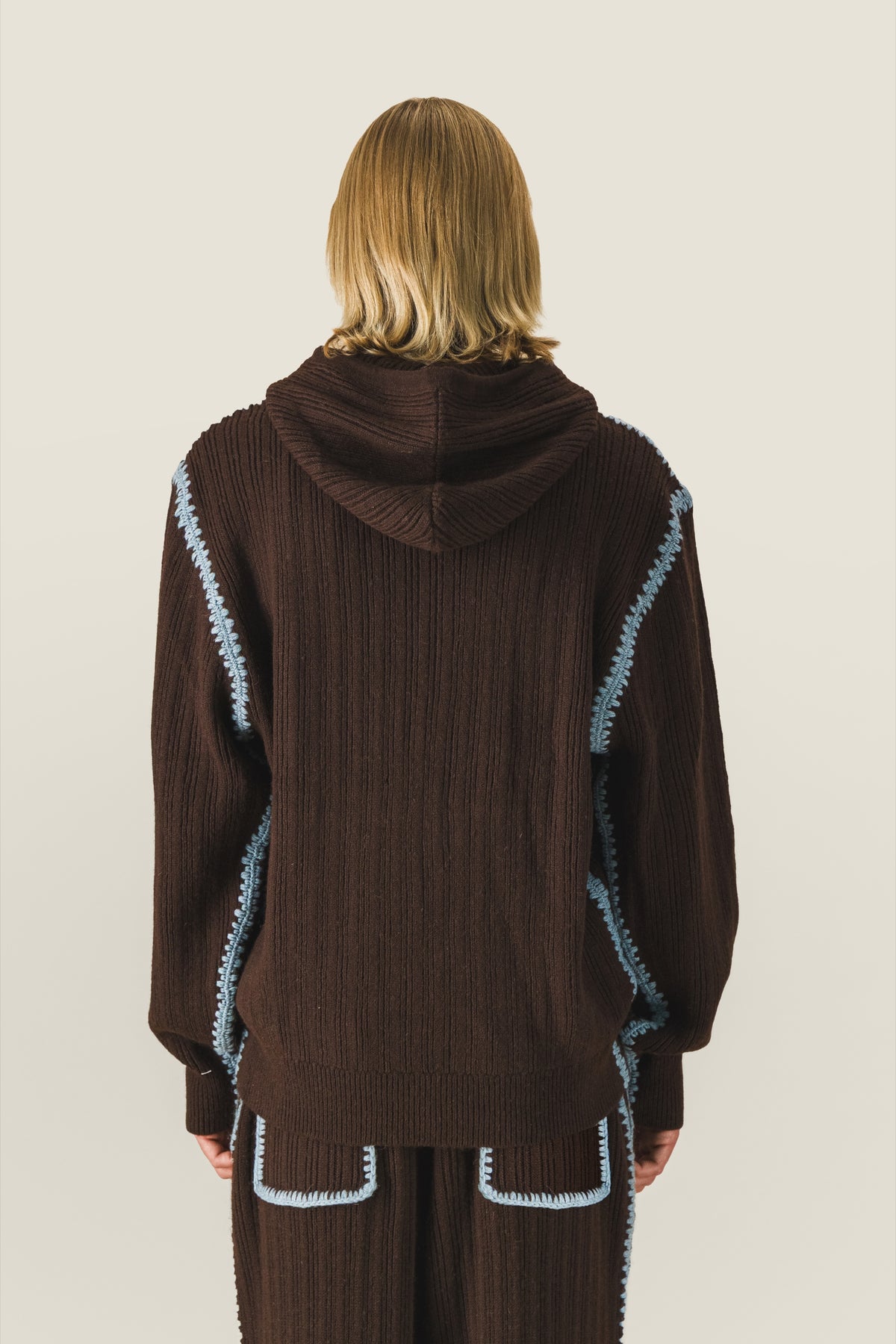 Scalloped zip-up cardigan