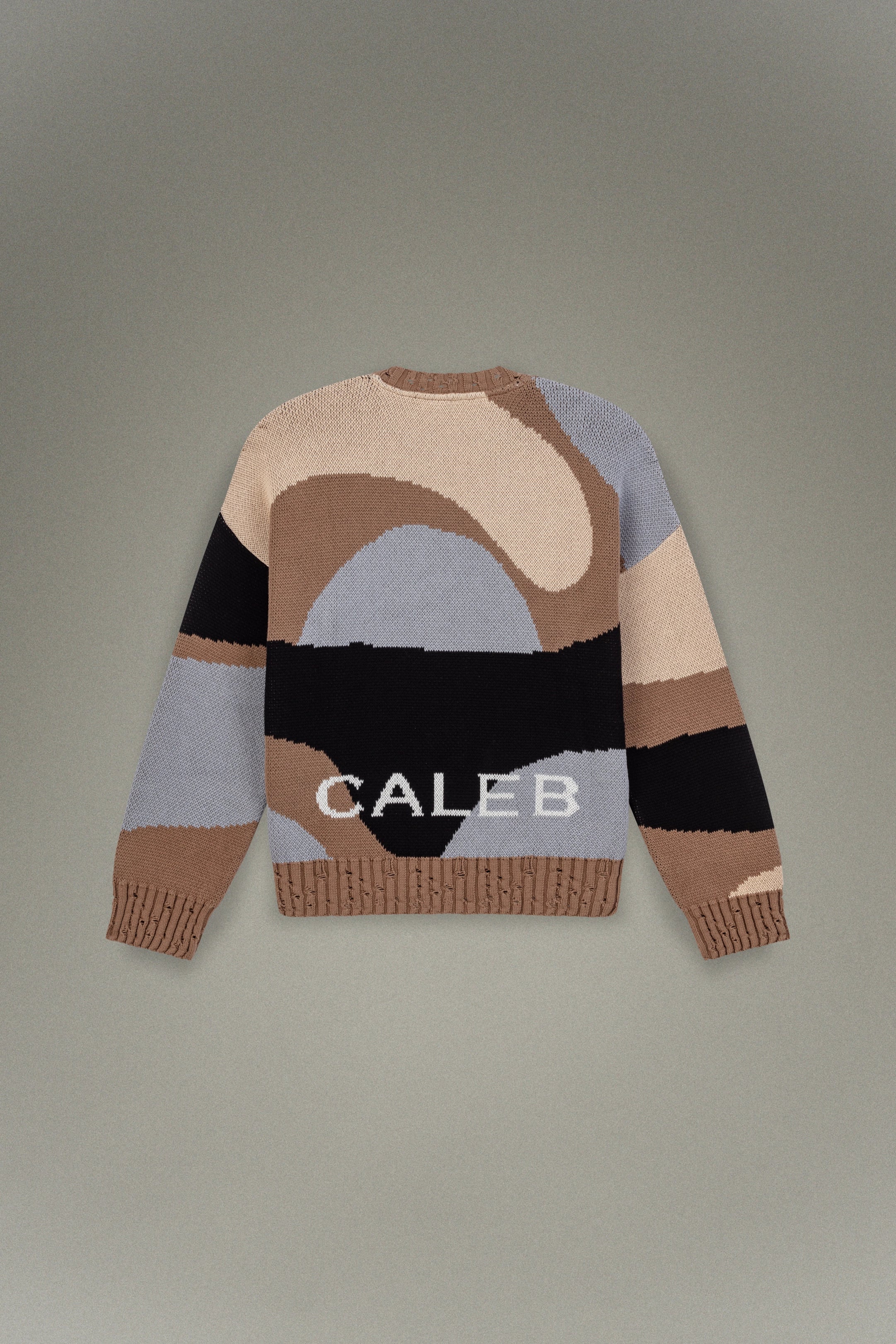 Pull en maille avec broderie