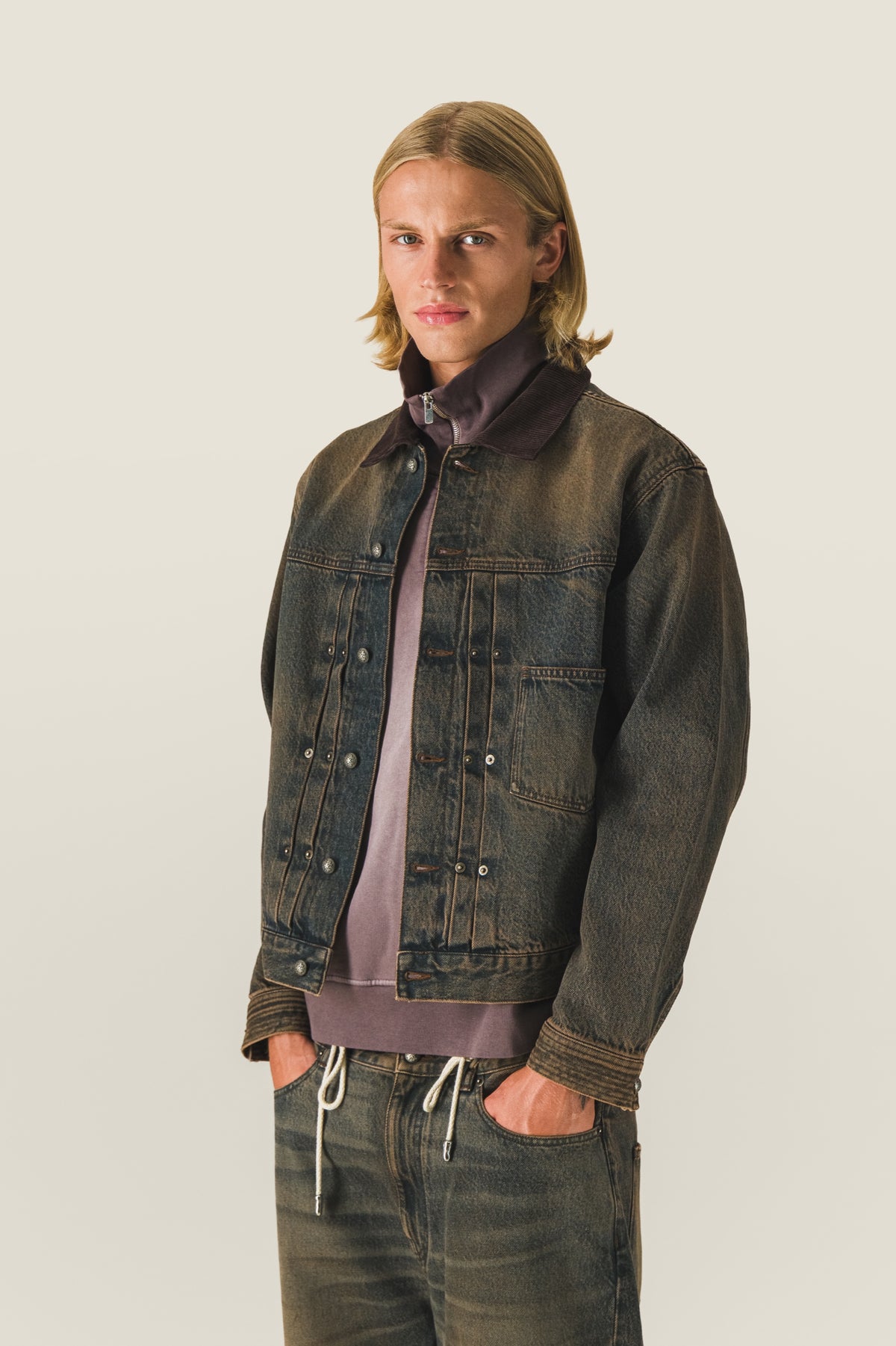 Pleated trucker jacket