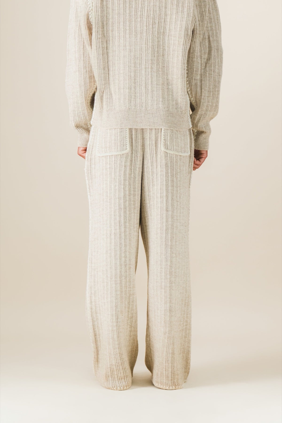 Pantalon en maille feston