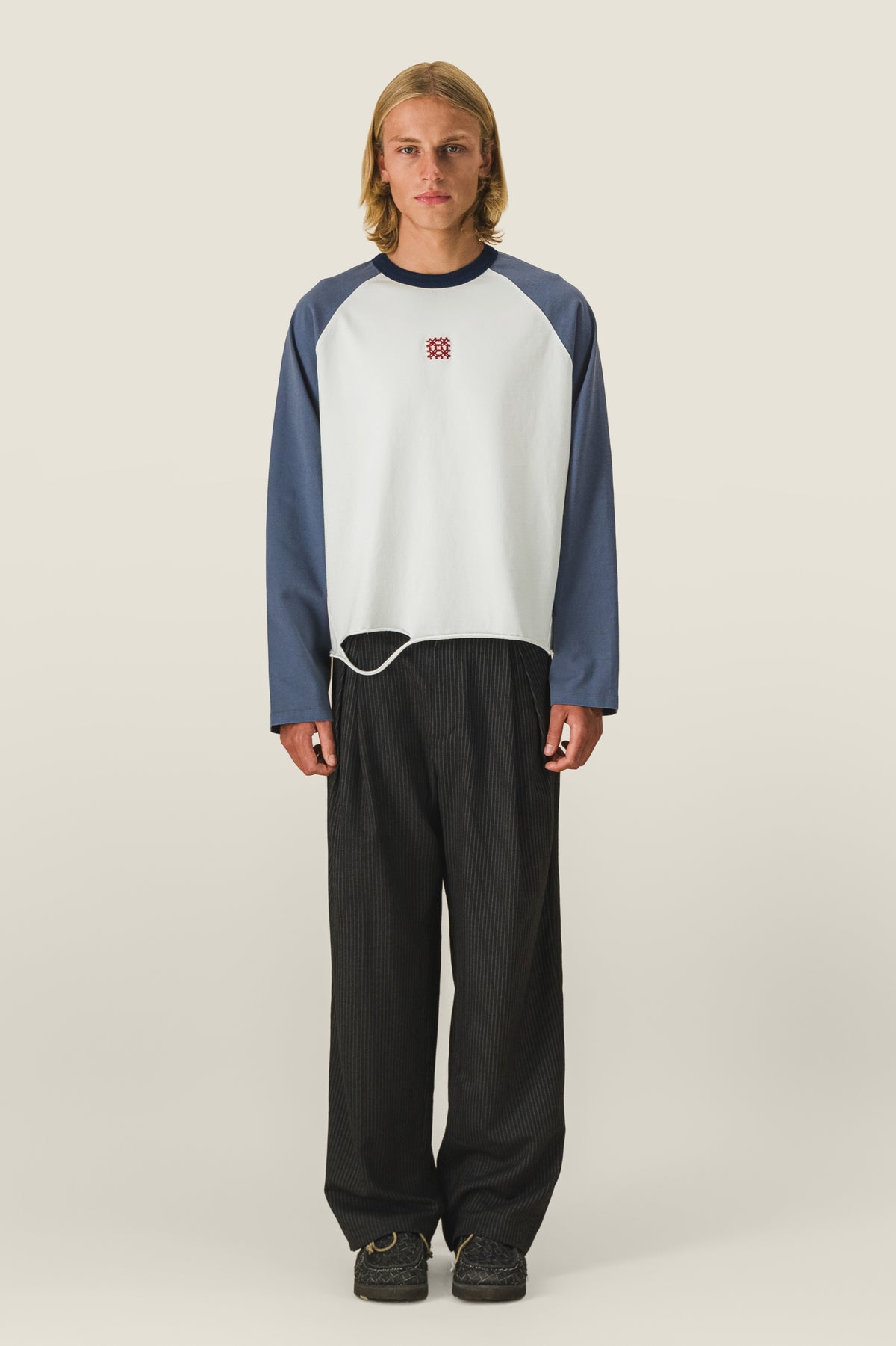 Contrast long-sleeved T-shirt