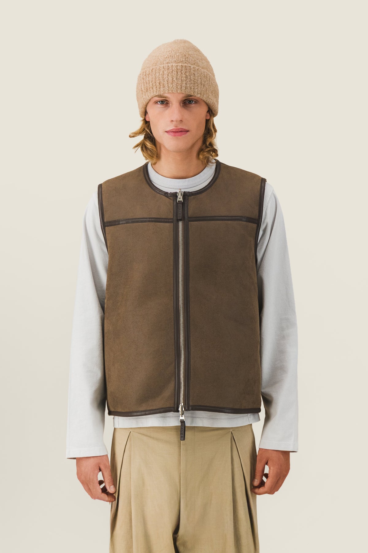 Reversible bomber jacket