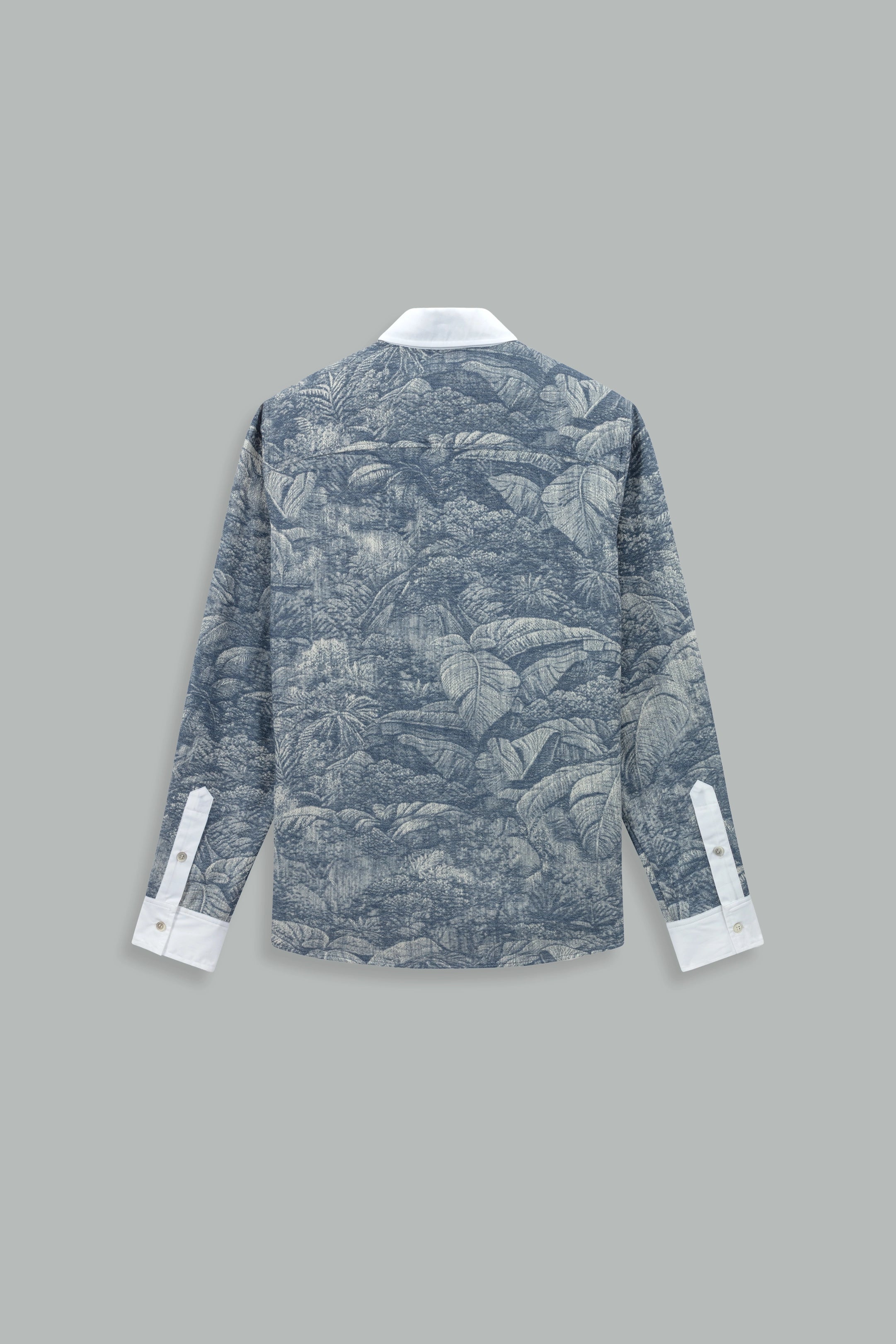 Shirt with contrasting collar
