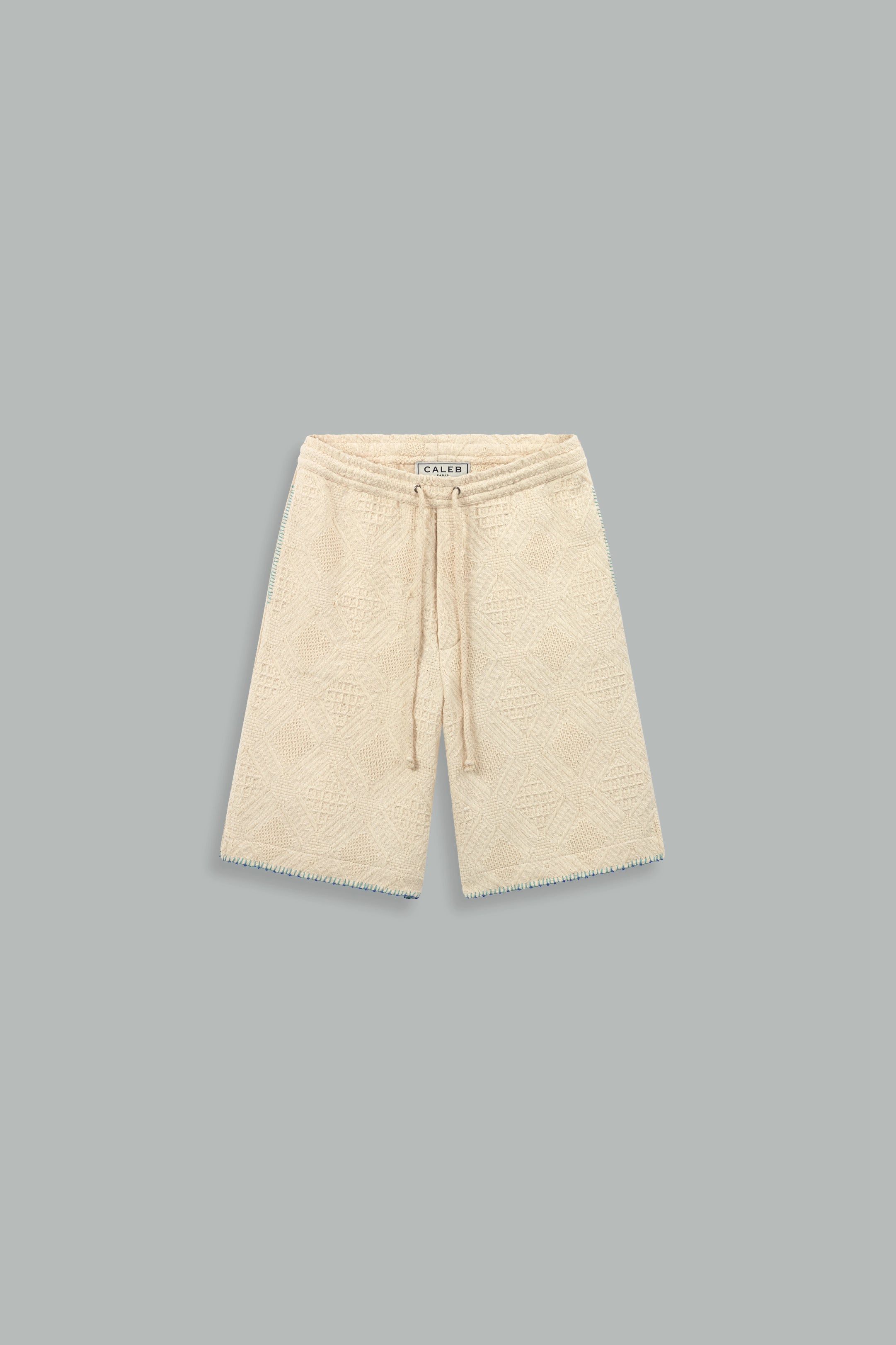 Short beige à détails fantaisie