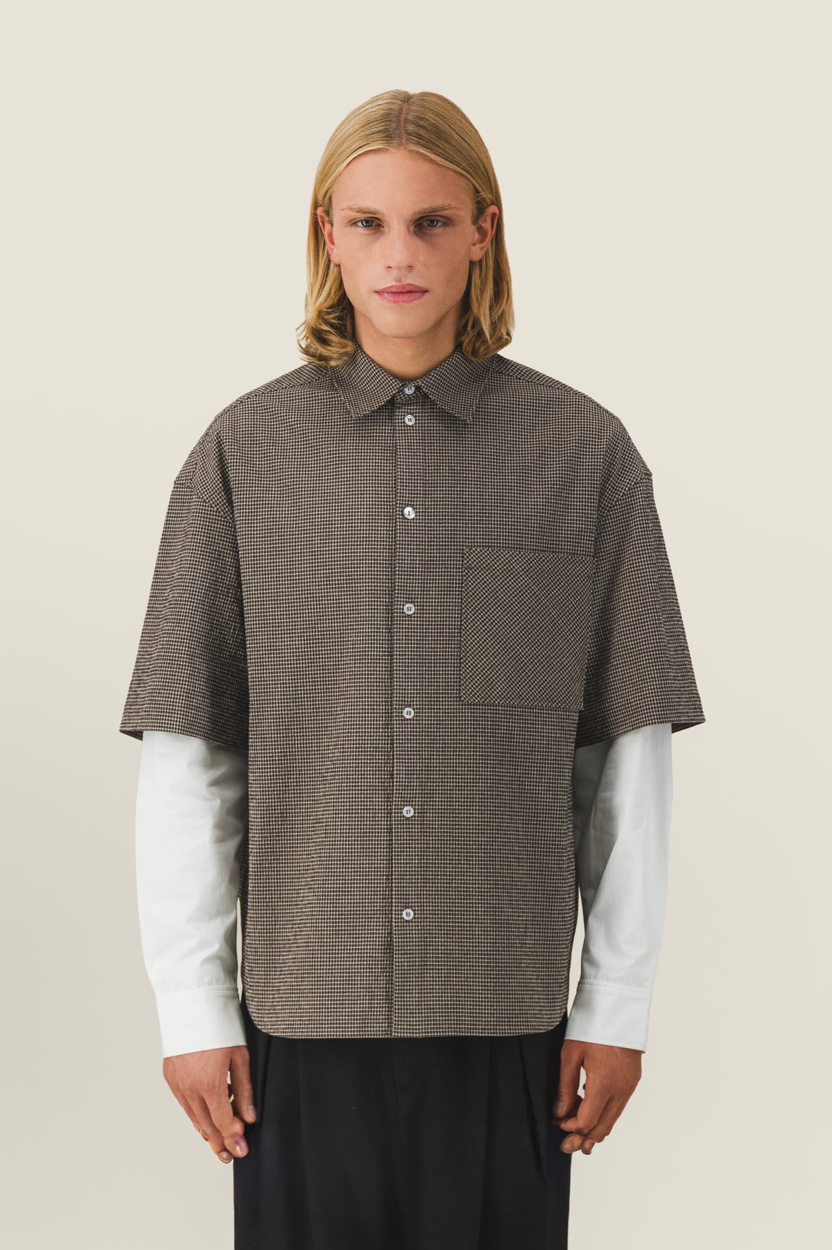 Double-layer short-sleeved shirt