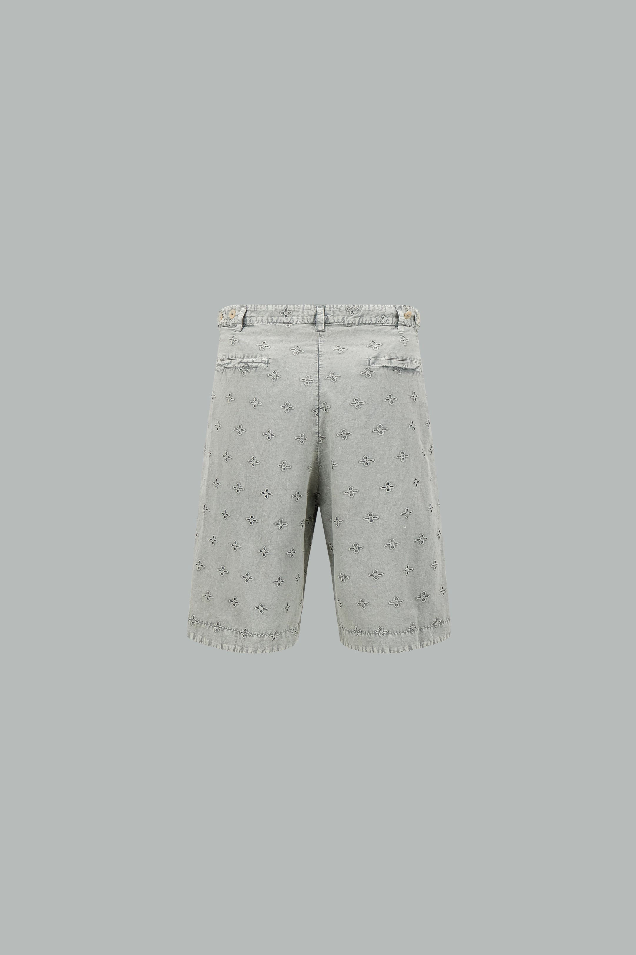 Short en broderie anglaise