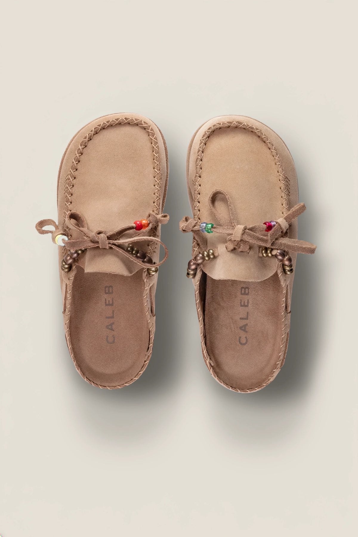 Mules brodées