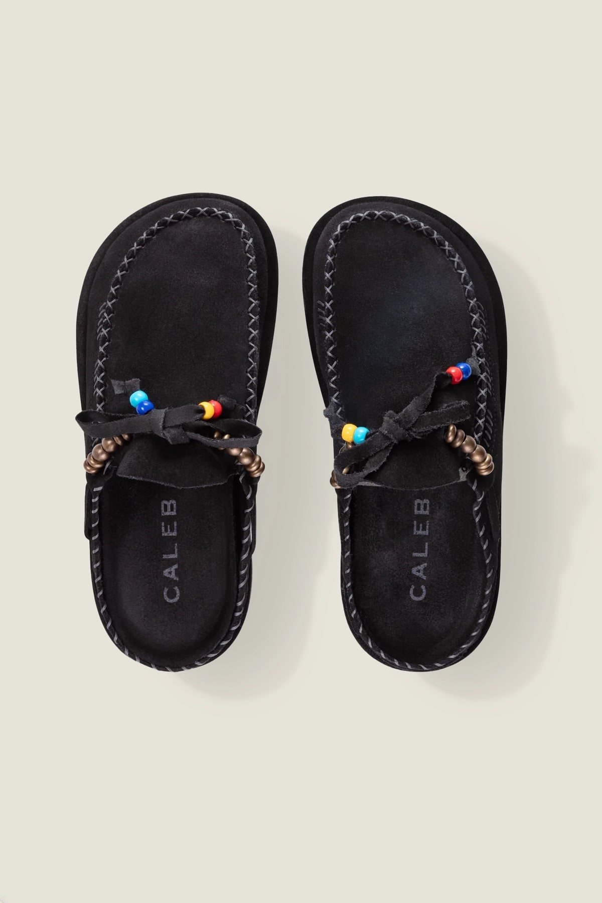 Mules brodées
